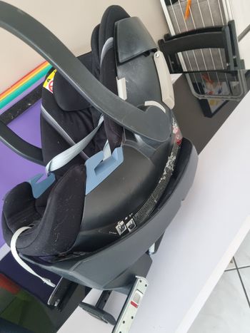 Cosy + base + adaptateur poussette