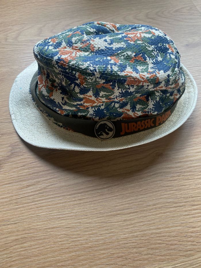 Chapeau jurassic parc enfant
