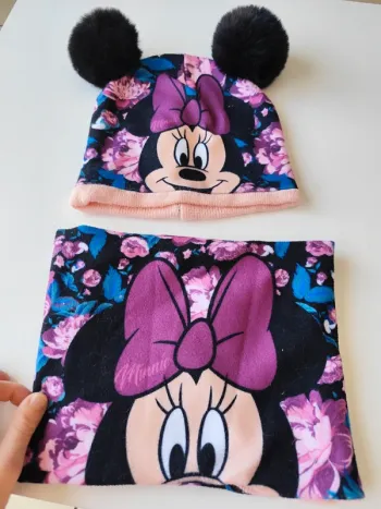 Ensemble bonnet et tour de cou