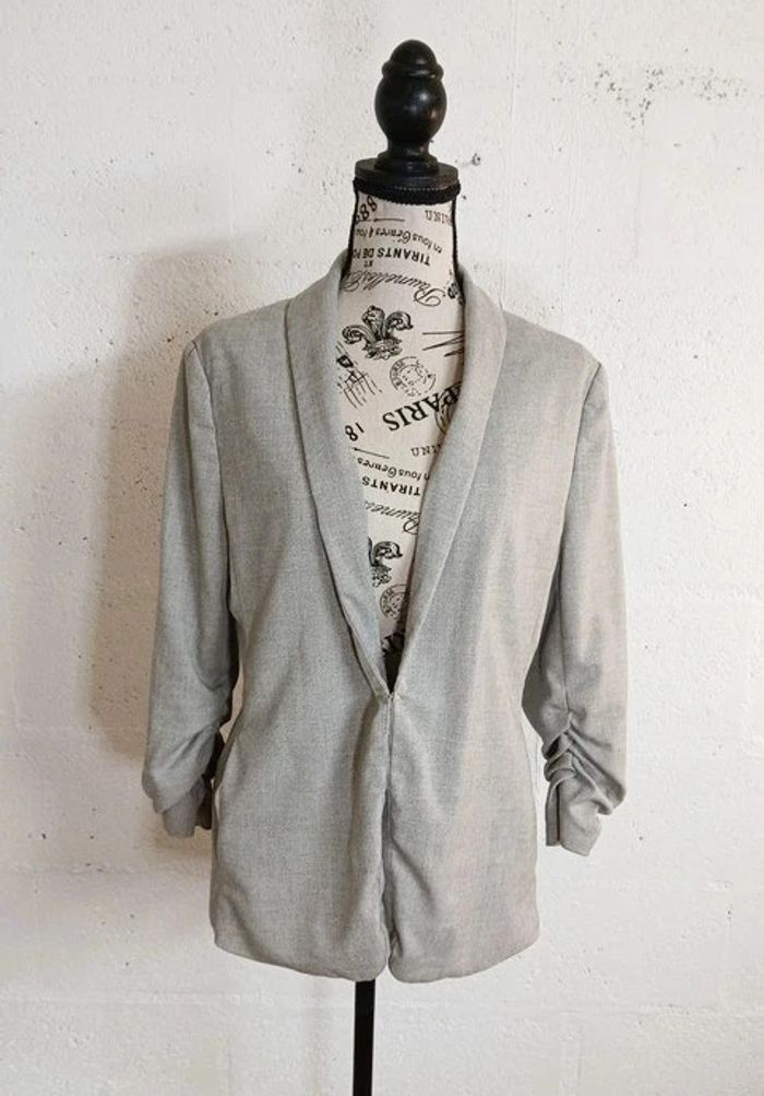 🩶 Blazer beige grisé H&M – Taille 40 – Chic & léger – Très bon état