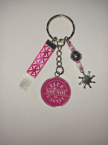 Porte clé nounou " Élue nounou de l'année "