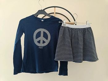 10 ans ensemble teeshirt Okaïdi et jupe little cigogne