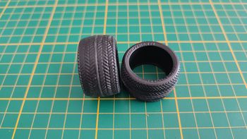 Lot x2 pneus arrière Michelin miniature Burago Bburago Bugatti EB110 1991 1/18 1/18e 1/18ème #C58