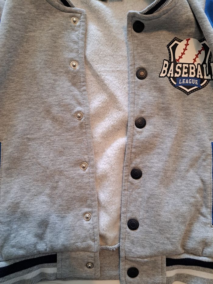 Veste base-ball garçon 5-6 ans TBE - photo numéro 6