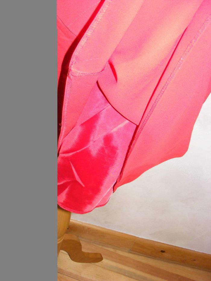 Superbe robe rouge Yessica Neuve taille 40 - photo numéro 7