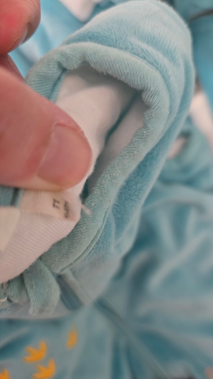 NEUFS 🎁🎁magnifique  LOT TRES COMPLET  tour de lit , deux Gigoteuses T 1 et 2,  plaid, housse pour matelas à langer, jeu   spirale (de quoi faire une  superbe chambre) 🤩👌👌🎉🎉 - photo numéro 8