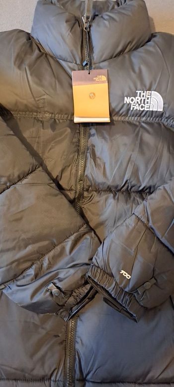 Doudoune noir The North Face 700 . T: M et L