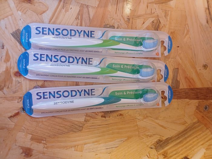 Brosse à dent sensodyne - photo numéro 5
