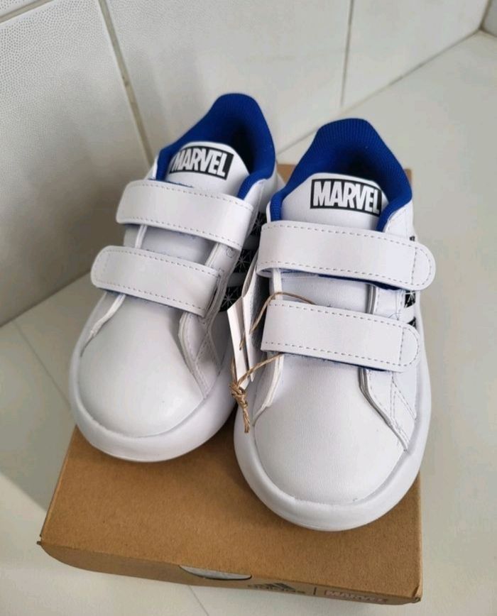 Baskets bébé Adidas Spiderman - photo numéro 2