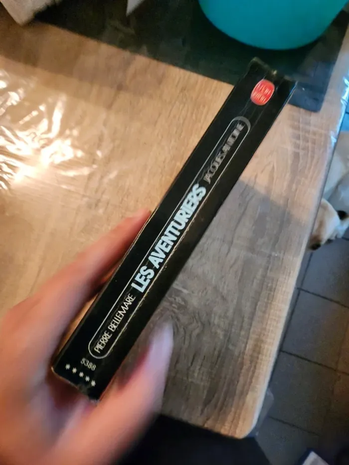 Livre de poche "les aventuriers" de Pierre Bellemare et Jacques Antoine - photo numéro 3