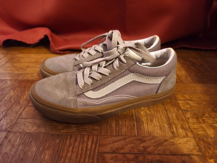 Basket Vans taille 33 - photo numéro 1