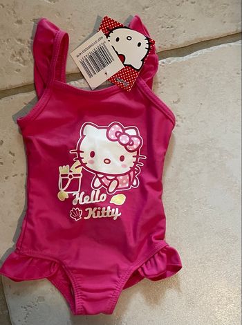 Maillot de bain 3 mois neuf