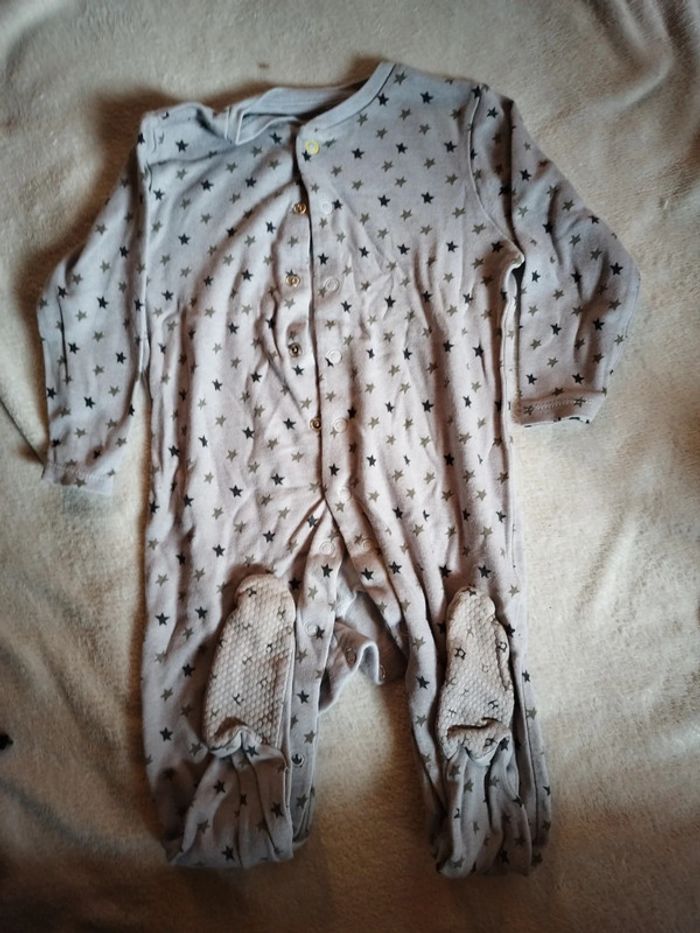 Pyjama motif étoile taille 2 ans