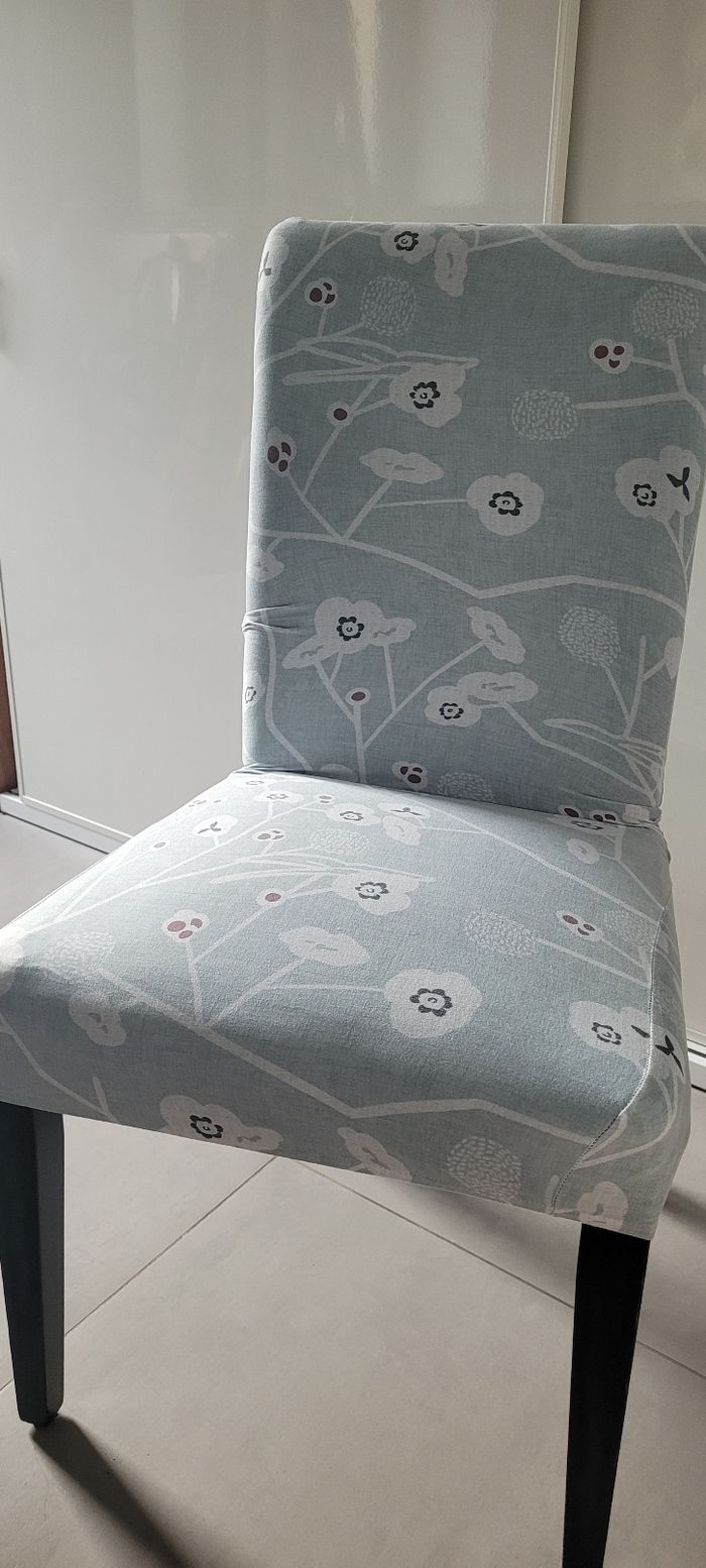 4 housses de chaises