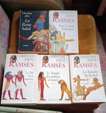 5 livres Christian Jacq