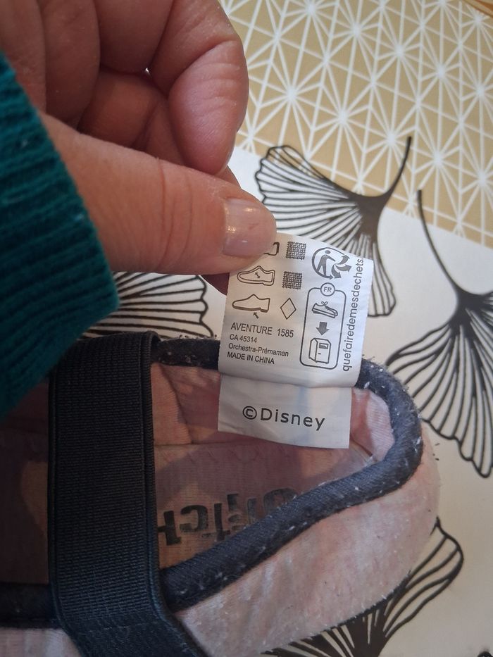 Chaussons pantoufles fille rose stitch pointure 27 - photo numéro 6