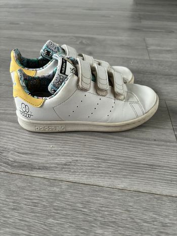 Baskets adidas stan smith pointure 33