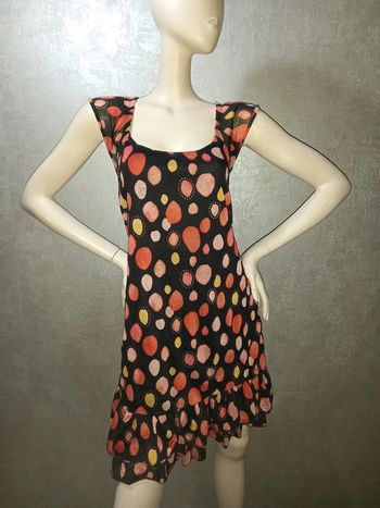 robe noire et coloré taille 42