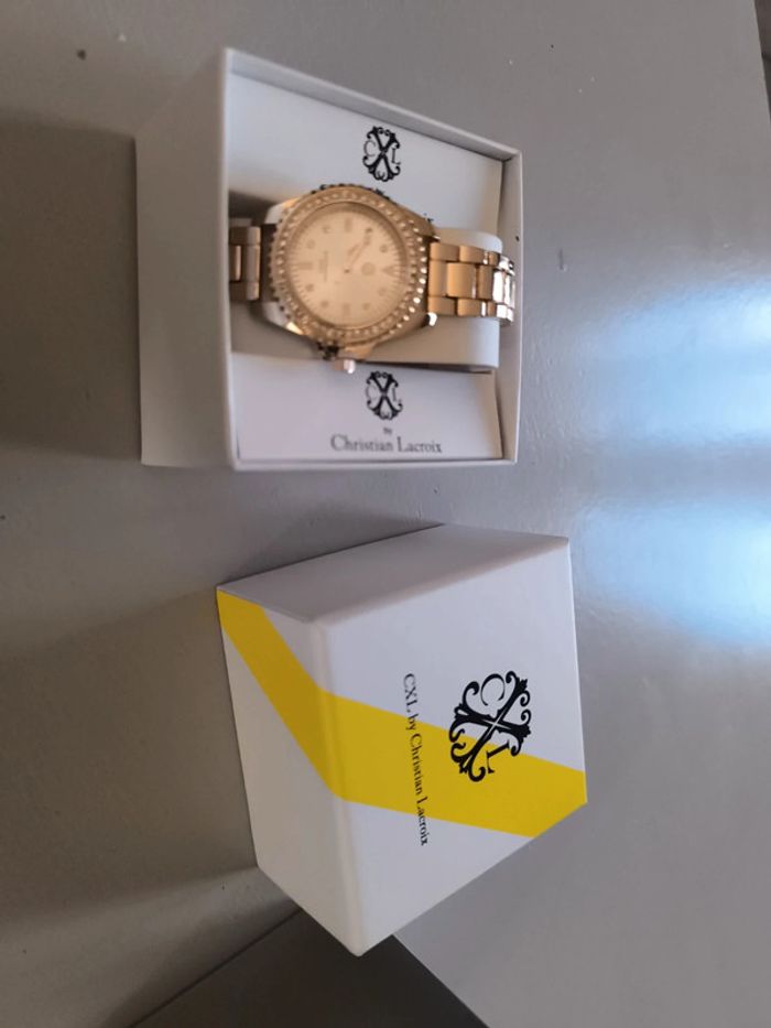 Magnifique montre neuve christian Lacroix - photo numéro 2