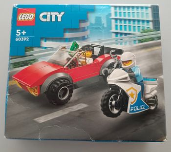 La course-poursuite de la moto de police LEGO City (60392)