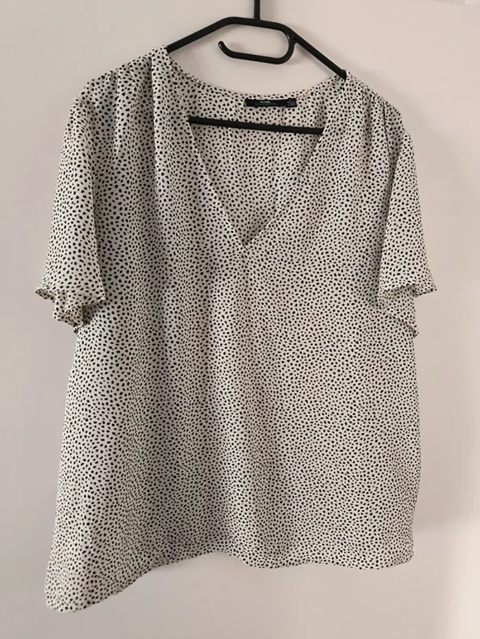 Blouse légère manches courtes. Kiabi 42/44