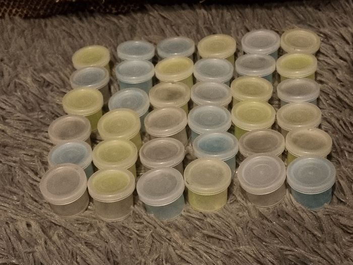 Lot petits pots et boîte de rangement - photo numéro 2