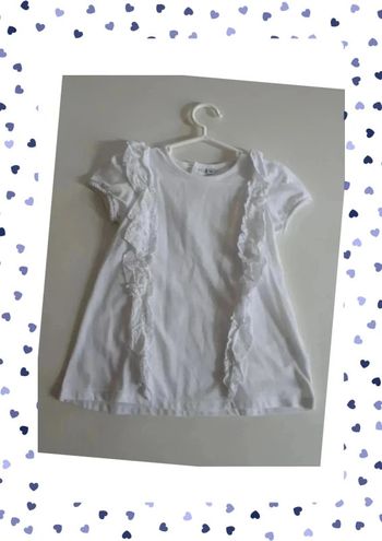 Tshirt a volant et dentelles 18 mois neuf