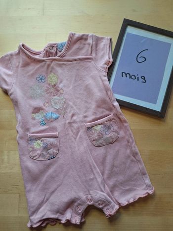 Combinaison pour fille taille 6 mois Marque babibou très bon état