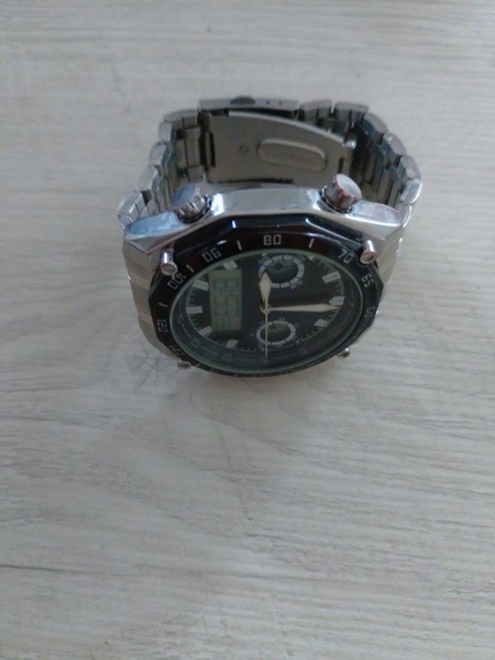 Montre quartz tachymèter - photo numéro 3