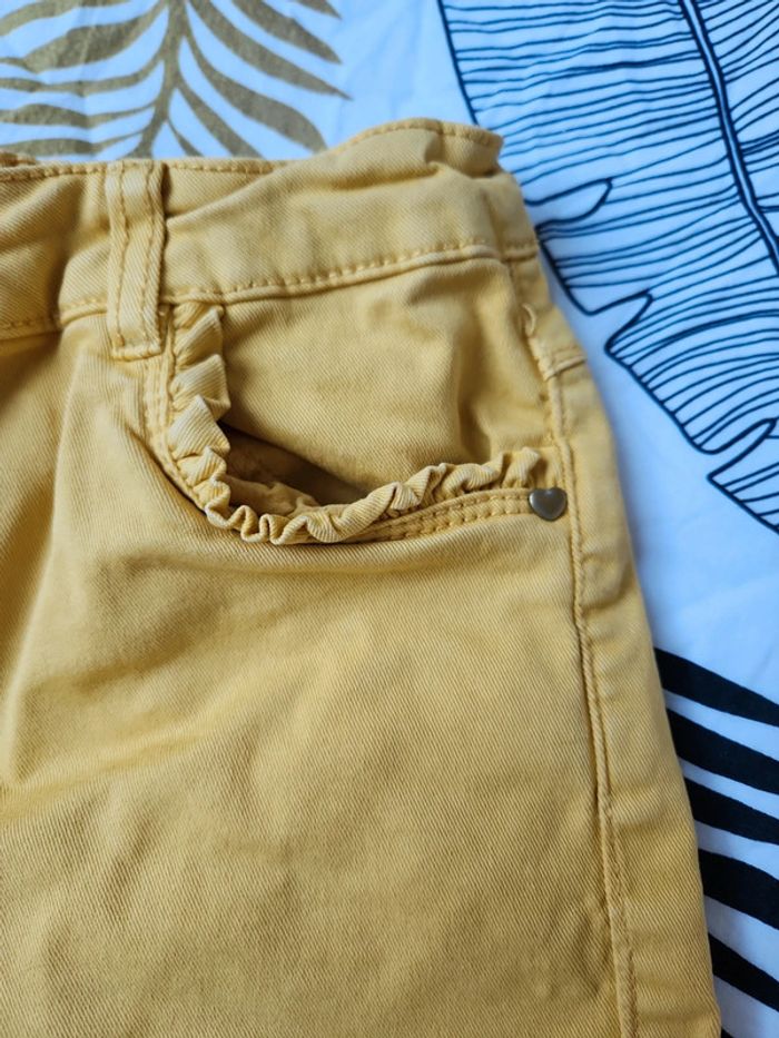 Short jaune 14 ans - photo numéro 4