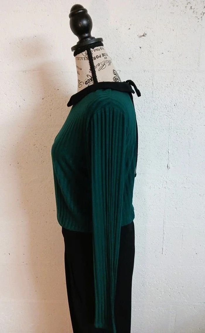 đ Haut fluide vert foncĂ© col noir â Kiabi â Taille 40/42 â TrĂšs bon Ă©tat - photo numĂ©ro 4