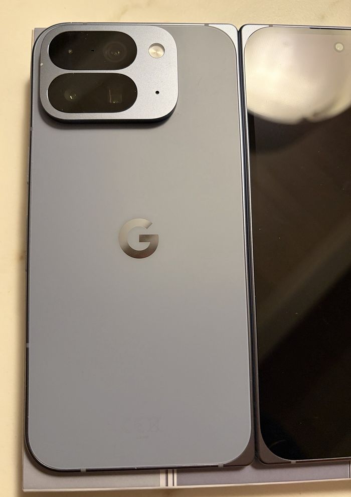 Google Pixel 10 Pro Fold 256 Go Moonstone - emballage d'origine et facture A 680€ /