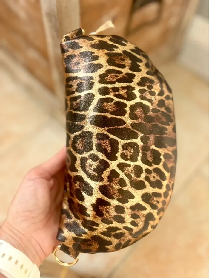 Sac banane cuir et léopard doré - photo numéro 9