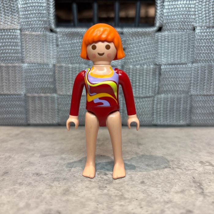 Personnage figurine femme playmobil