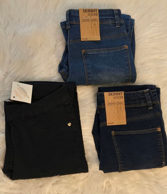NEUFS (NON PORTÉS)🏷🏷🏷 SUPERBE🤩😍🩷 lot jeans skinny et tregging 10 ans fille 🩷😍🤩 - photo numéro 2