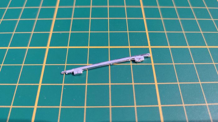 Baguette porte avant droite pièce détachée miniature 1/18 Citroën traction 15cv 1952 Maisto #B36 - photo numéro 2