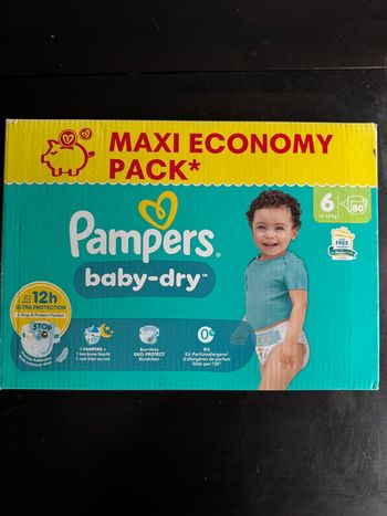 80 couches pampers taille 6