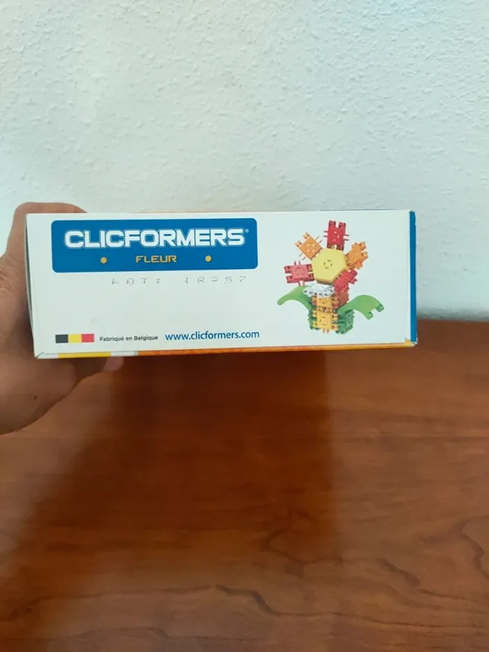 Clic formers Fleur 21 pièces neuf marque u - photo numéro 4