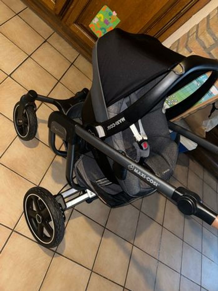 Poussette maxi cosy Nova 4 + maxi cosy pebble - photo numéro 2