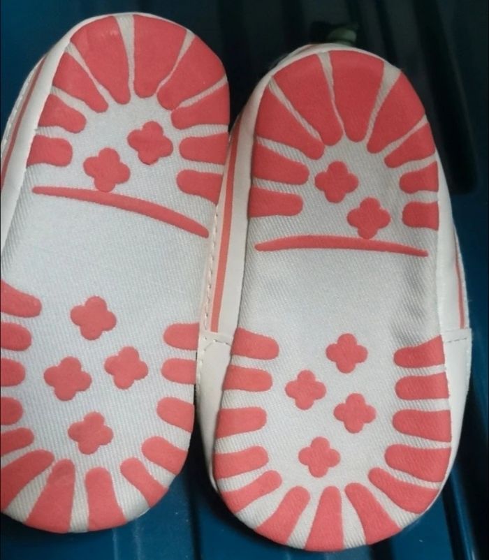 Lots Pyjamas / vêtements / gigoteuse - photo numéro 10