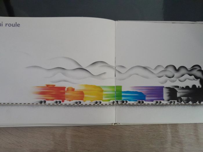 album cartonné école des loisirs - un train passe - photo numéro 4