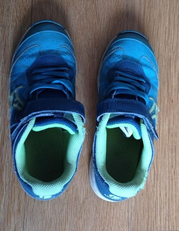 2 paires de baskets Artengo pointure 34 - photo numéro 4