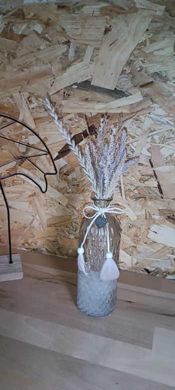 Vase + bouquet