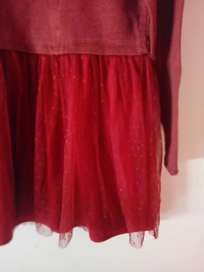Jolie robe bordeaux . 8 ans - photo numéro 11