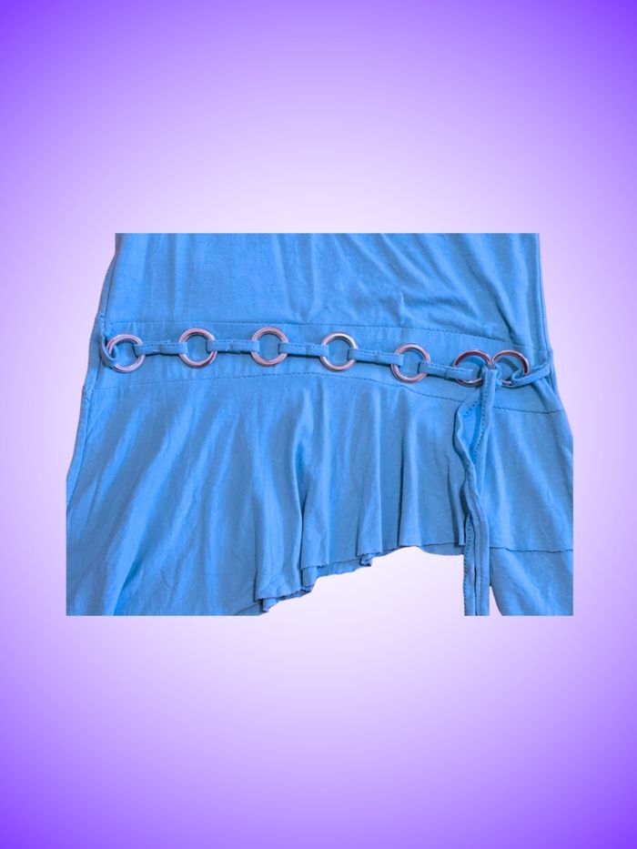 Top Cache-cœur Sans Manches – Décolleté V – Chaîne Métallique Amovible – Bleu Ciel / Turquoise – Taille 40 L – Très Bon État - photo numéro 4