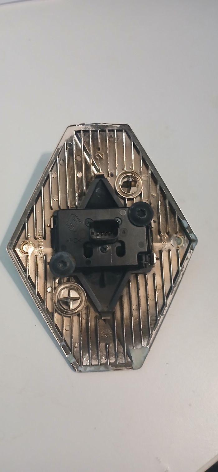 Camera de recul renault megane 4 - photo numéro 2