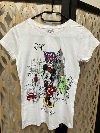 T shirt Minnie Disney store taille 10 ans