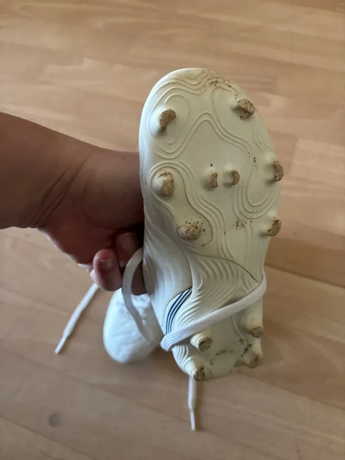 Chaussures de foot - photo numéro 3