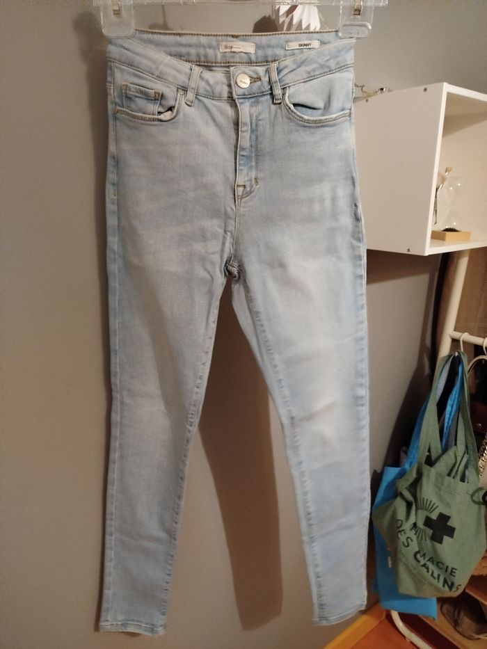 Jean skinny bleu clair taille 36 bizzbee - photo numéro 2