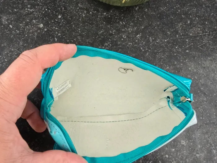 Trousse avec prénom Léonie - photo numéro 4